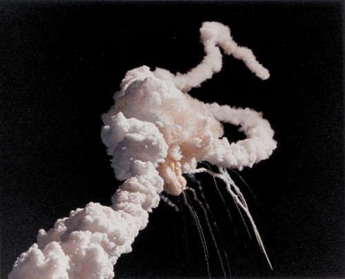 Challenger 10 explose en vol, 1986.jpg